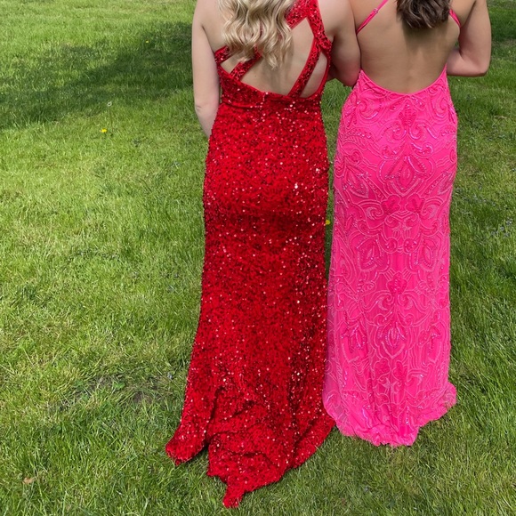 Bright Red Mermaid Glitter One-Shoulder Backless Prom Dress With Sequins - Picture 8 of 9
